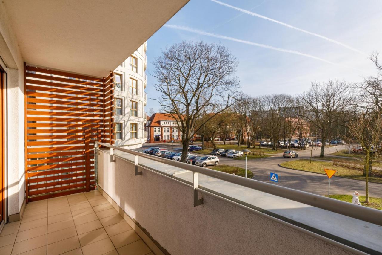 Platan City Centre Apartment By Noclegi Renters Свиноуйсьце Экстерьер фото