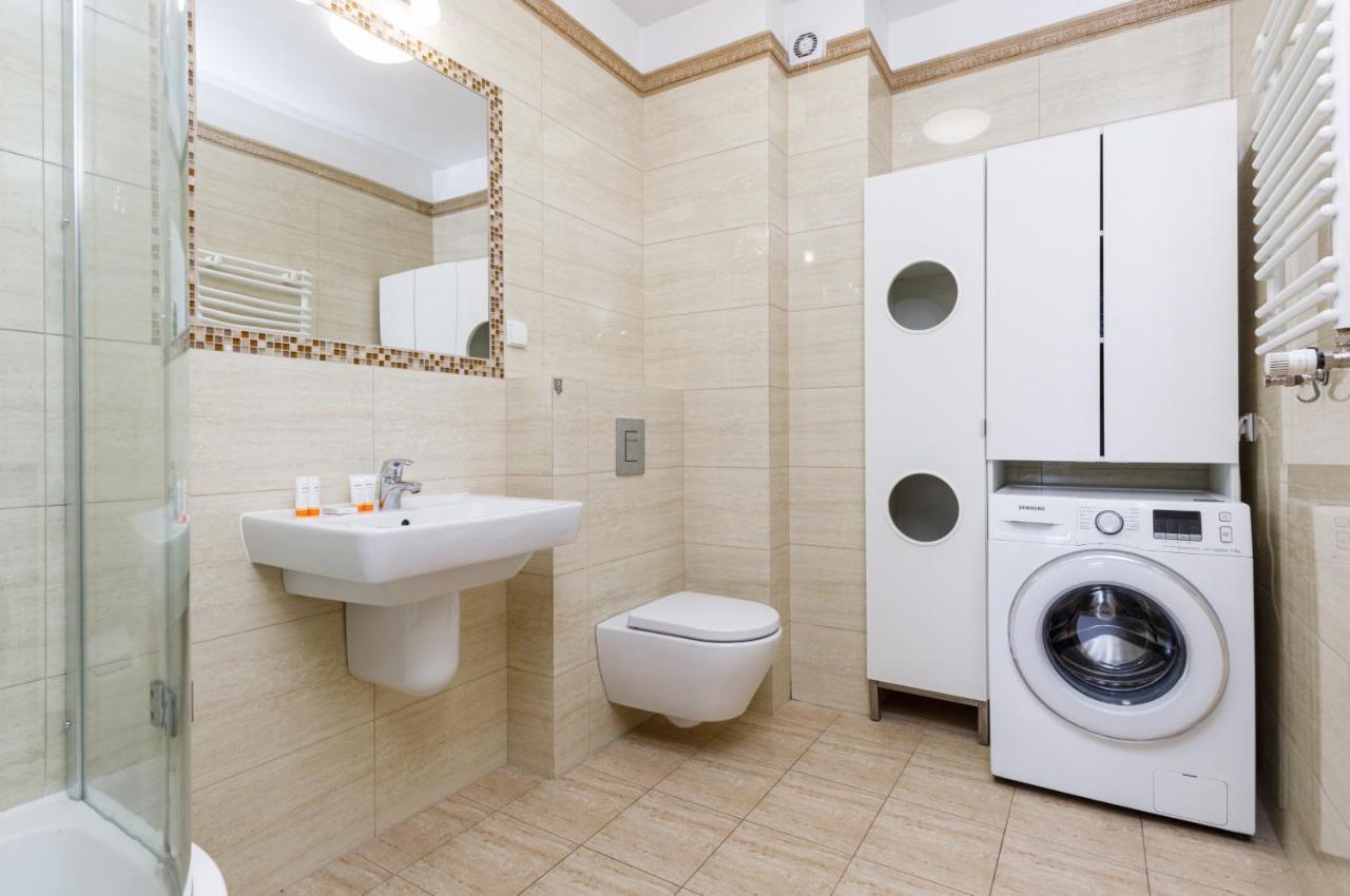 Platan City Centre Apartment By Noclegi Renters Свиноуйсьце Экстерьер фото