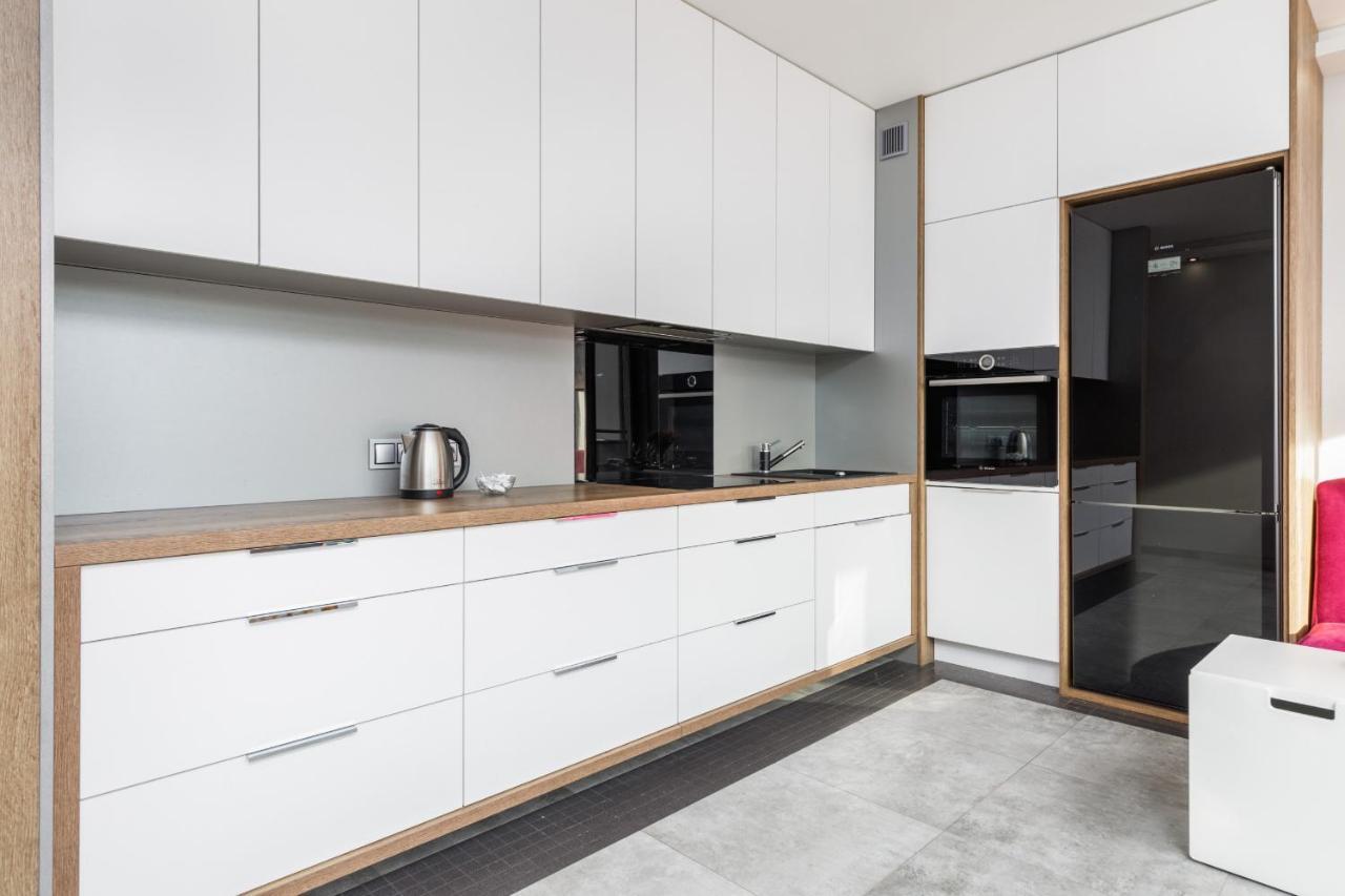 Platan City Centre Apartment By Noclegi Renters Свиноуйсьце Экстерьер фото